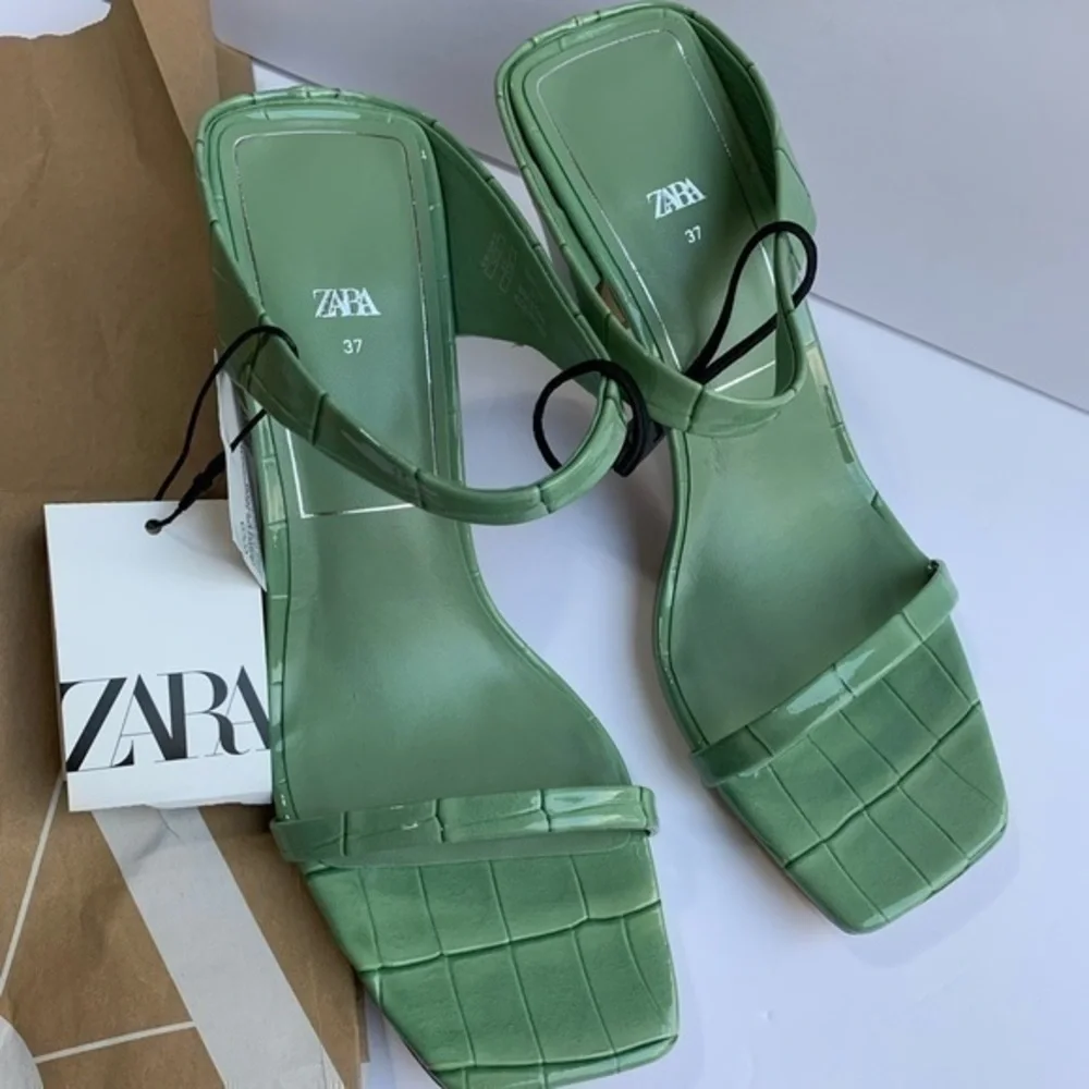 ZARA Animal print heeled sandals 1305/810 - Picture 13 of 15